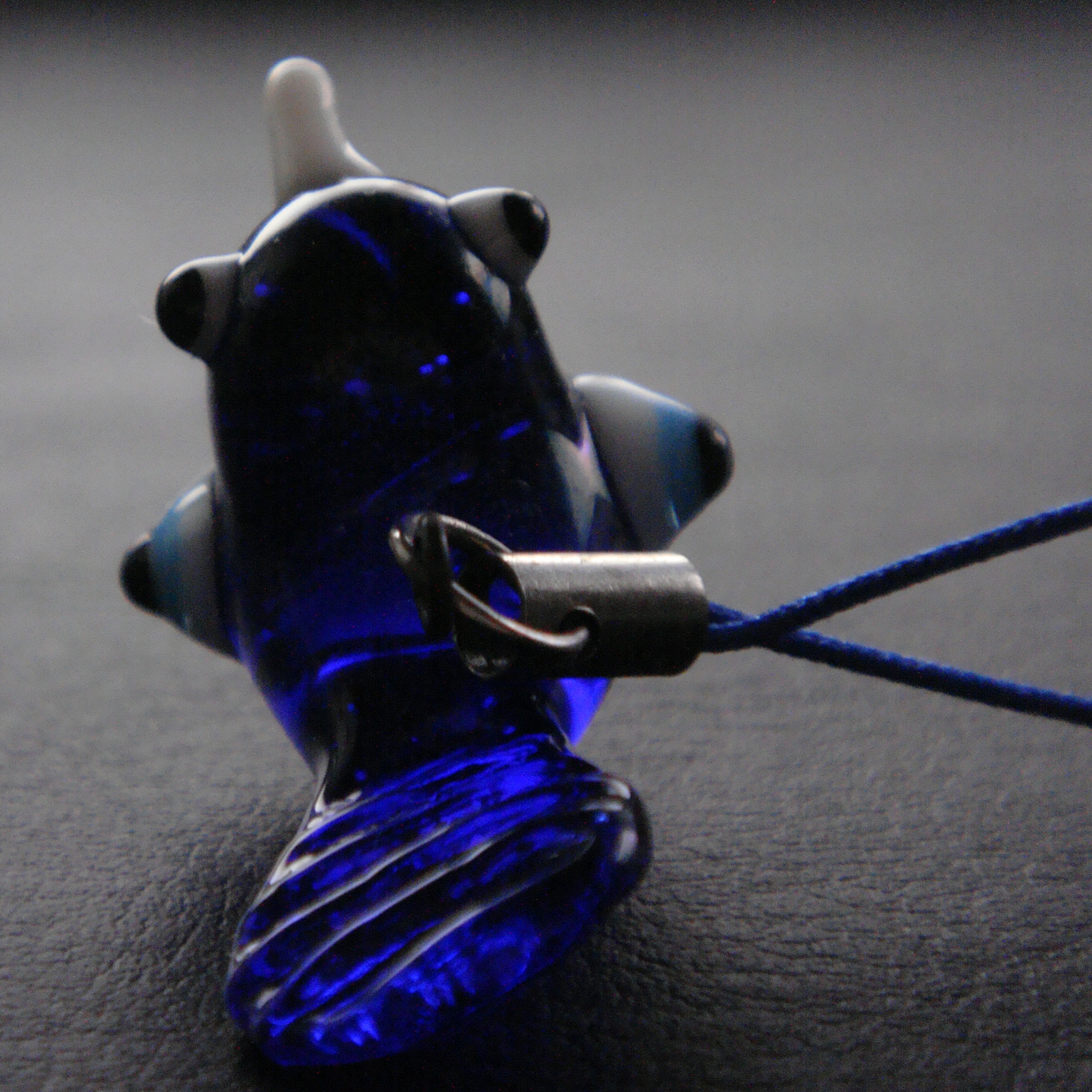 Another perspective of the bird. Its transparency is so cool.